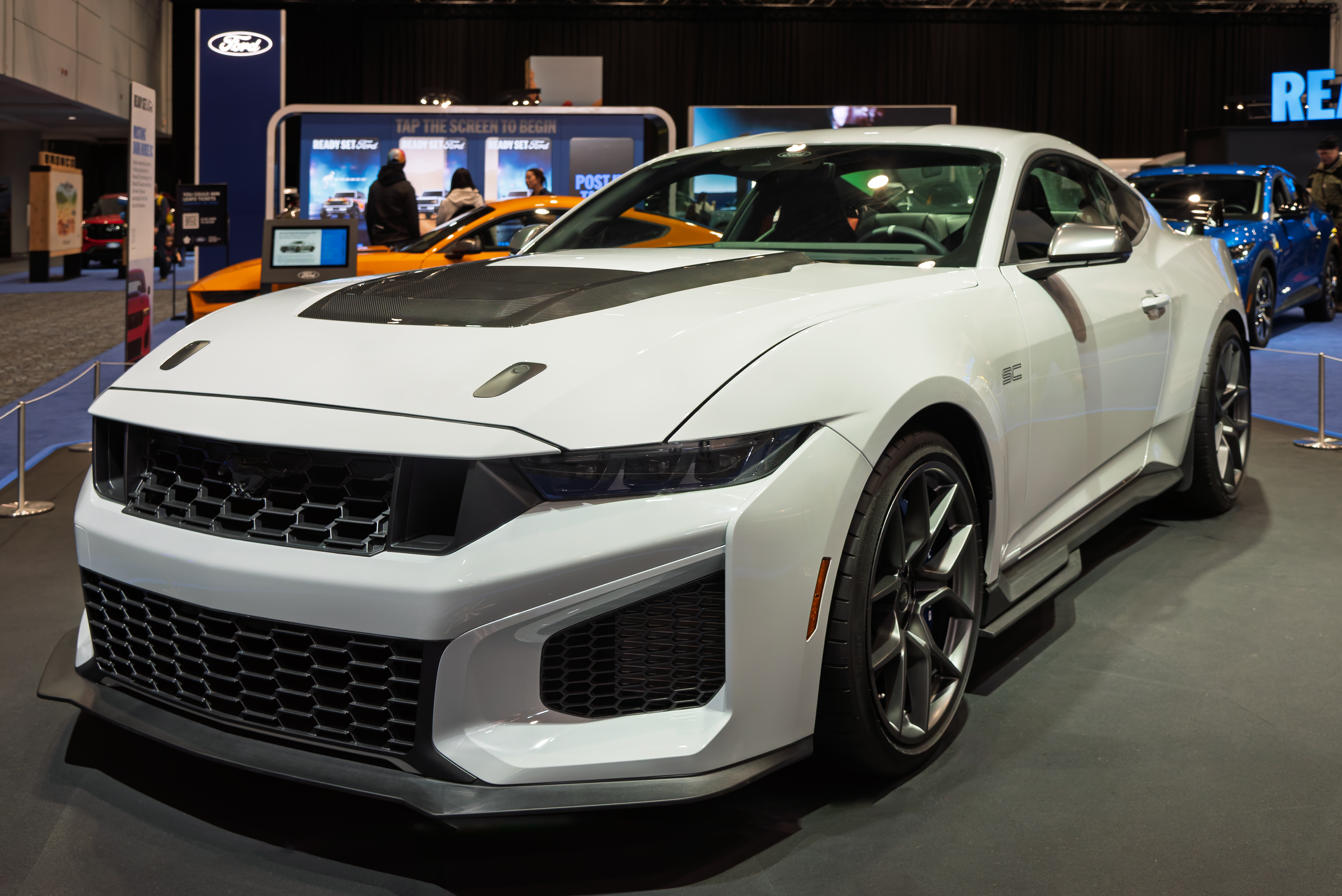 Ford Mustang Dark Horse SC