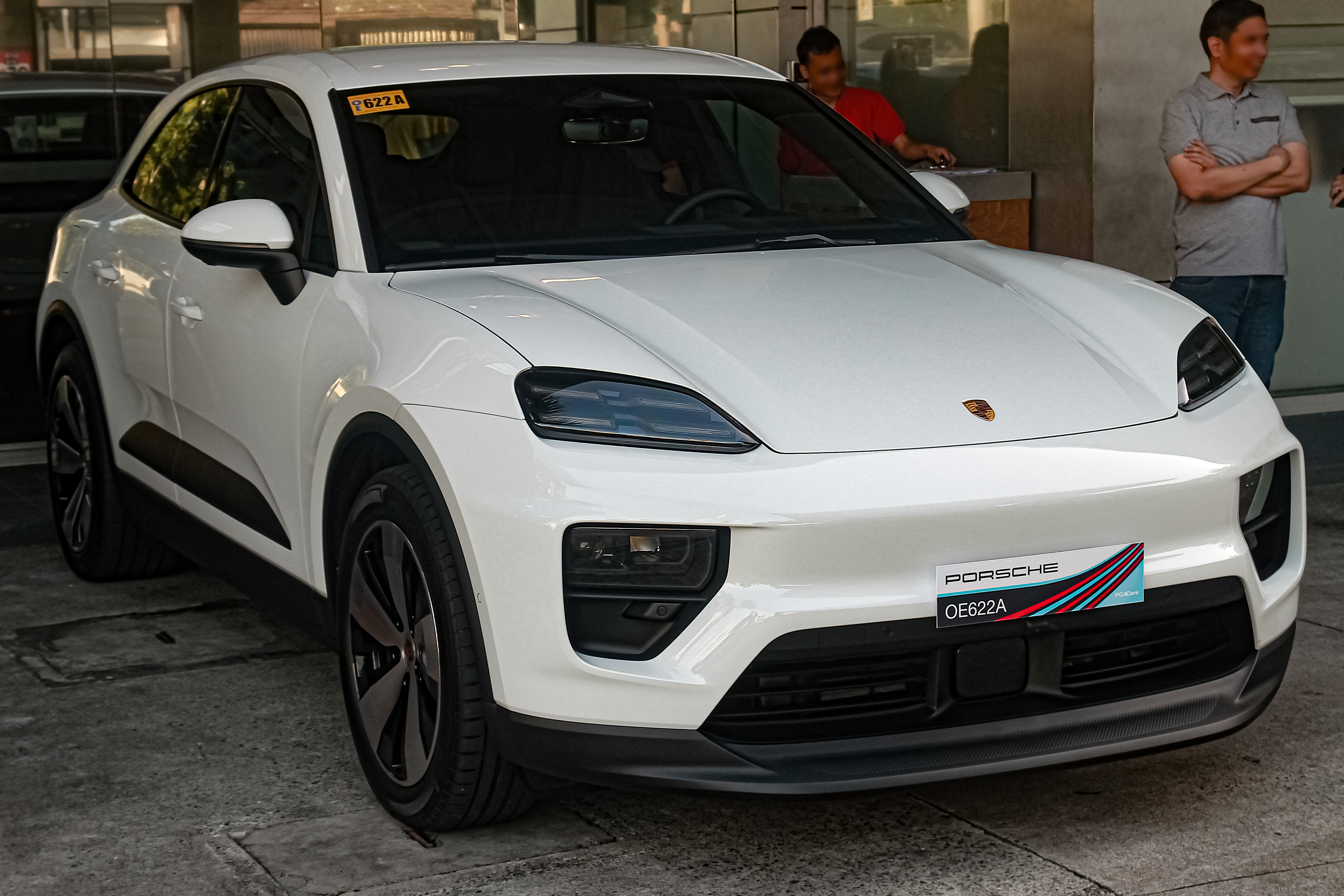 Porsche Macan Electric