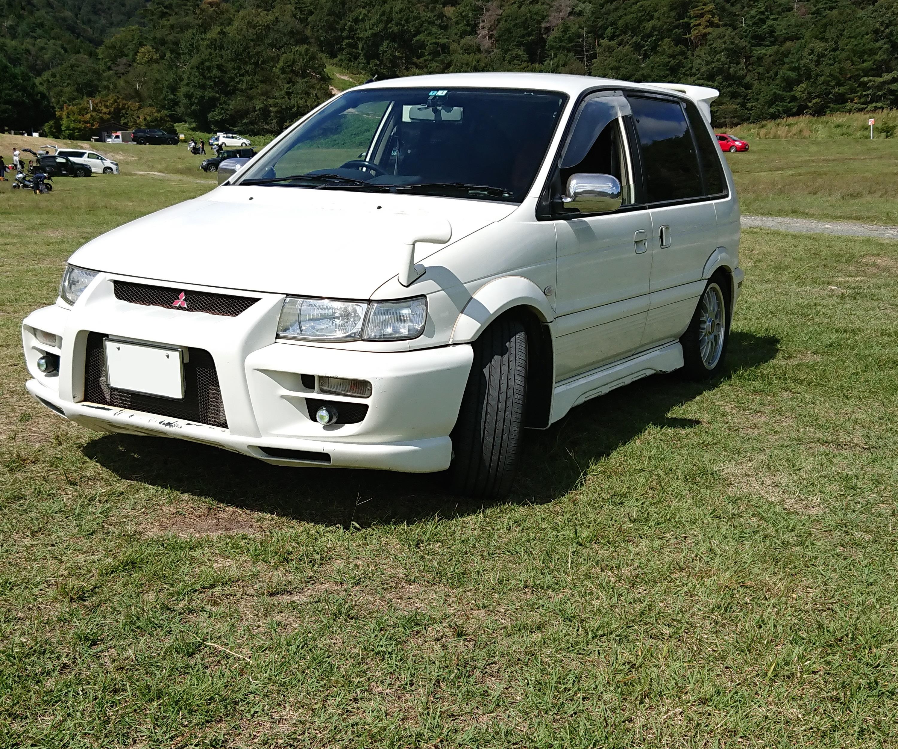 Mitsubishi RVR