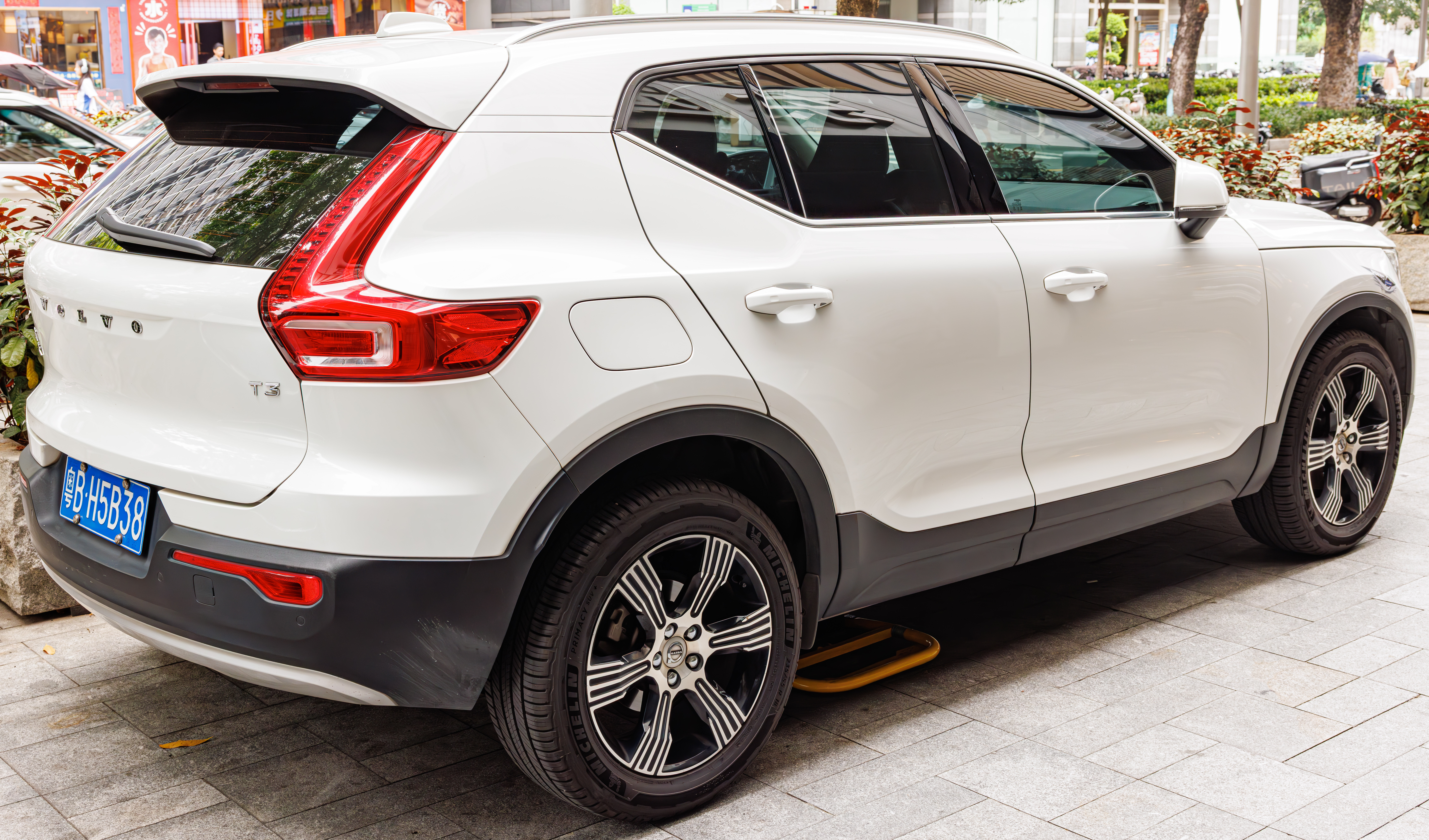 Volvo XC40