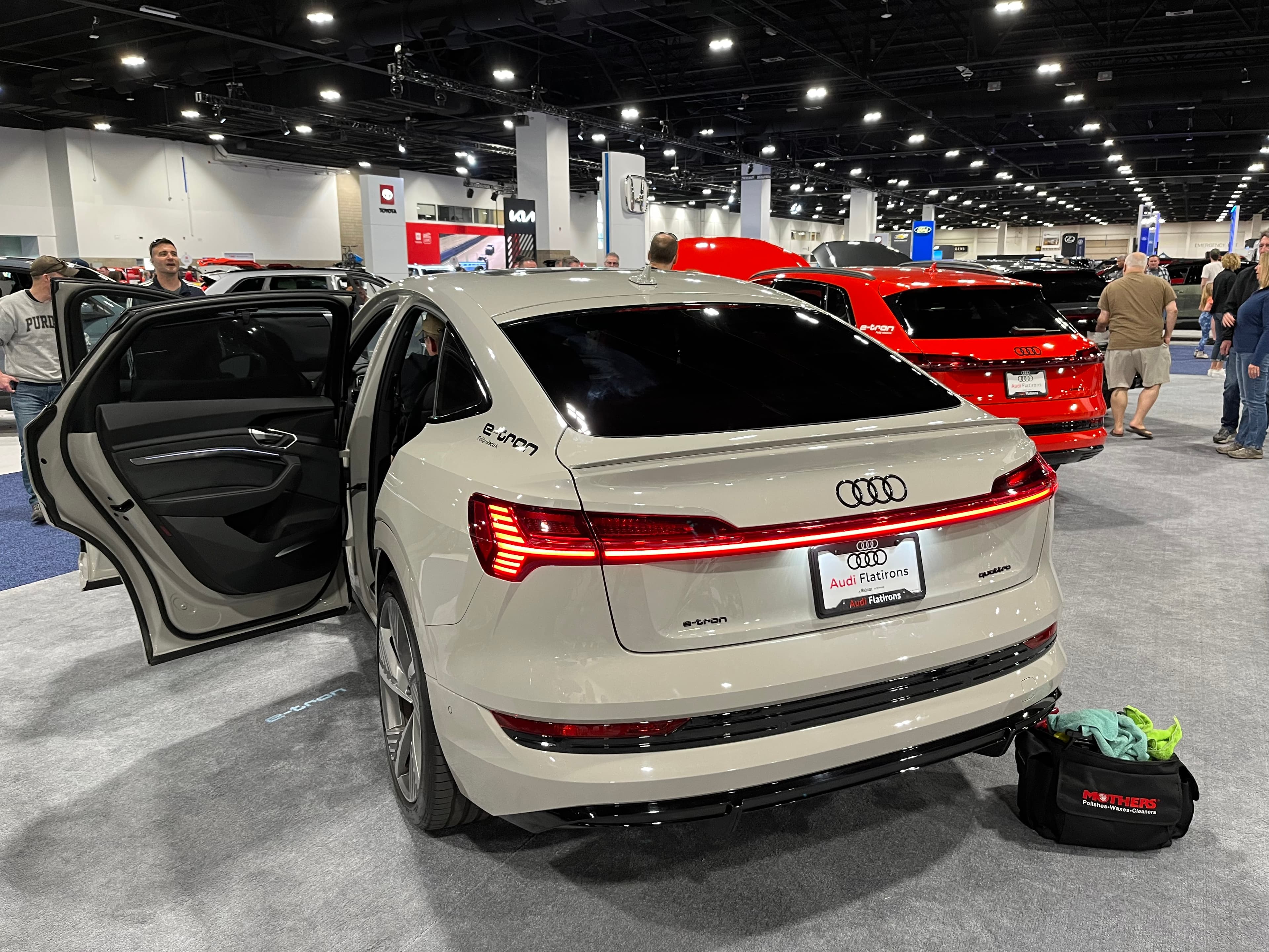 Audi Q8 e-tron / SQ8 e-tron